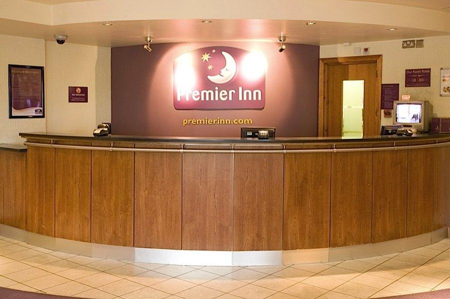 Premier Inn London Heathrow M4/J4 Hillingdon Exteriör bild