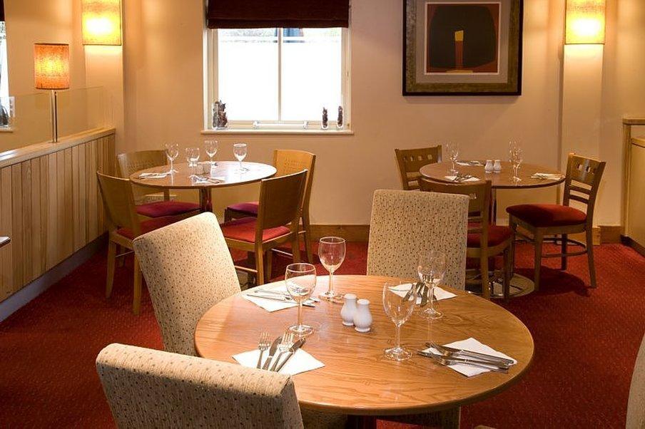 Premier Inn London Heathrow M4/J4 Hillingdon Exteriör bild