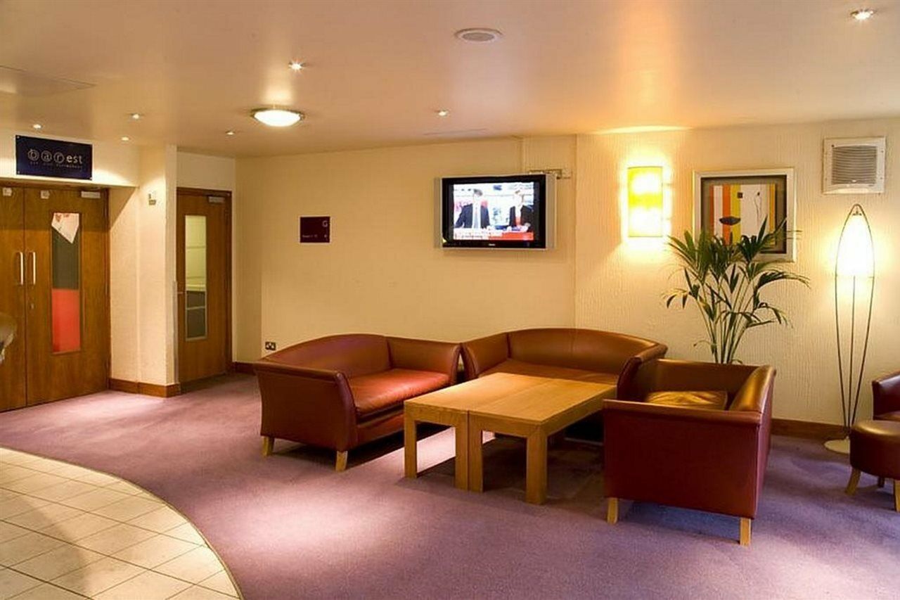 Premier Inn London Heathrow M4/J4 Hillingdon Exteriör bild